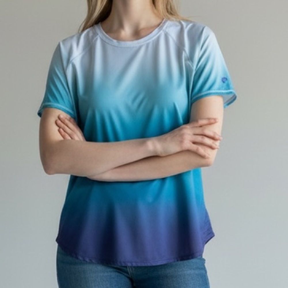 Krimson Klover Gradient Ombre Sunshirt Short Sleeve Crewneck Large